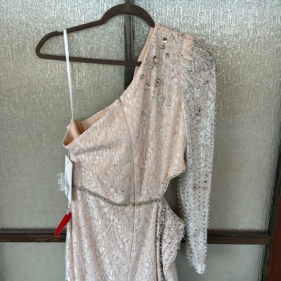 Mac Duggal EMBELLISHED ONE SLEEVE CUT OUT GOWN size 12 NEW $798 - Picture 12 of 12